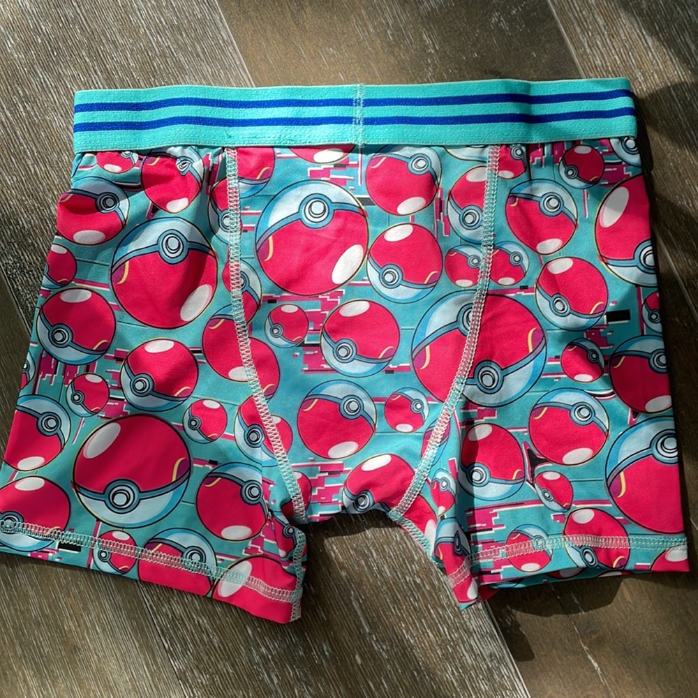Never worn Pokémon boys boxer briefs SZ 10 - Picture 10 of 12